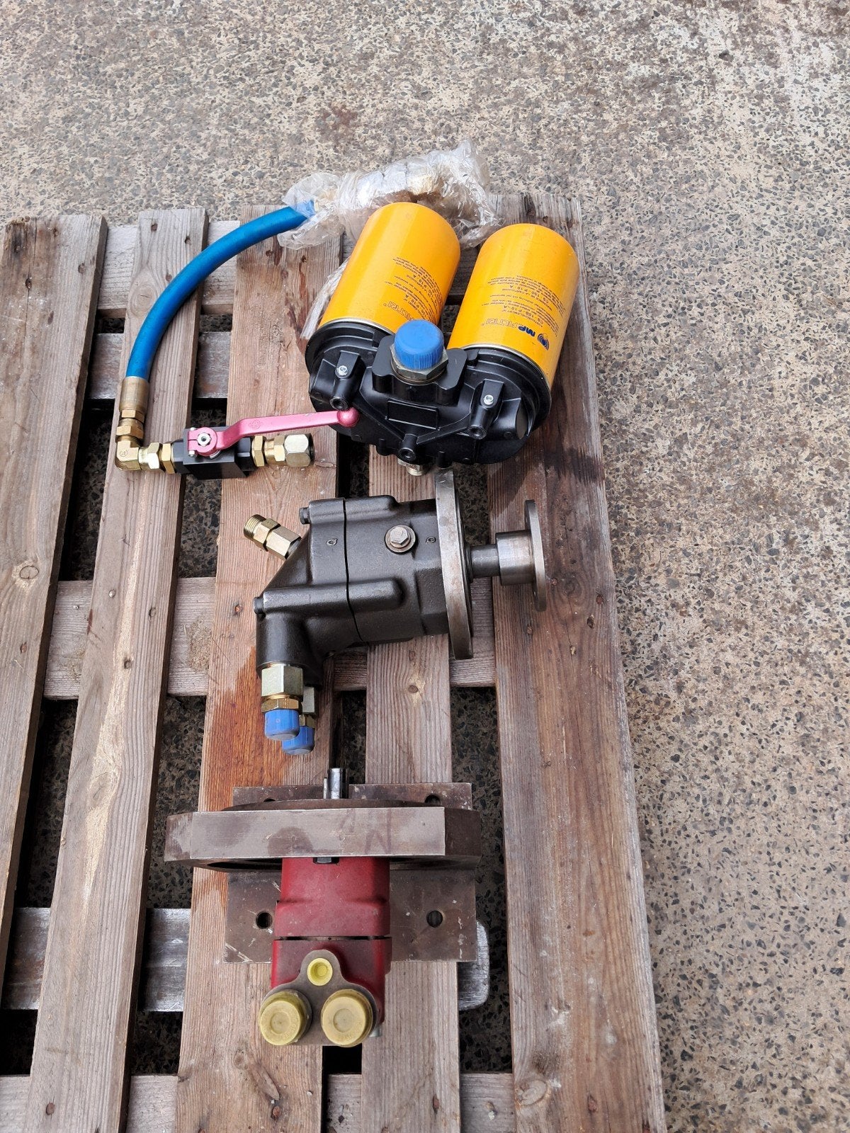 hydraulische pompen,filterunit en kraan +darm, Enlèvement