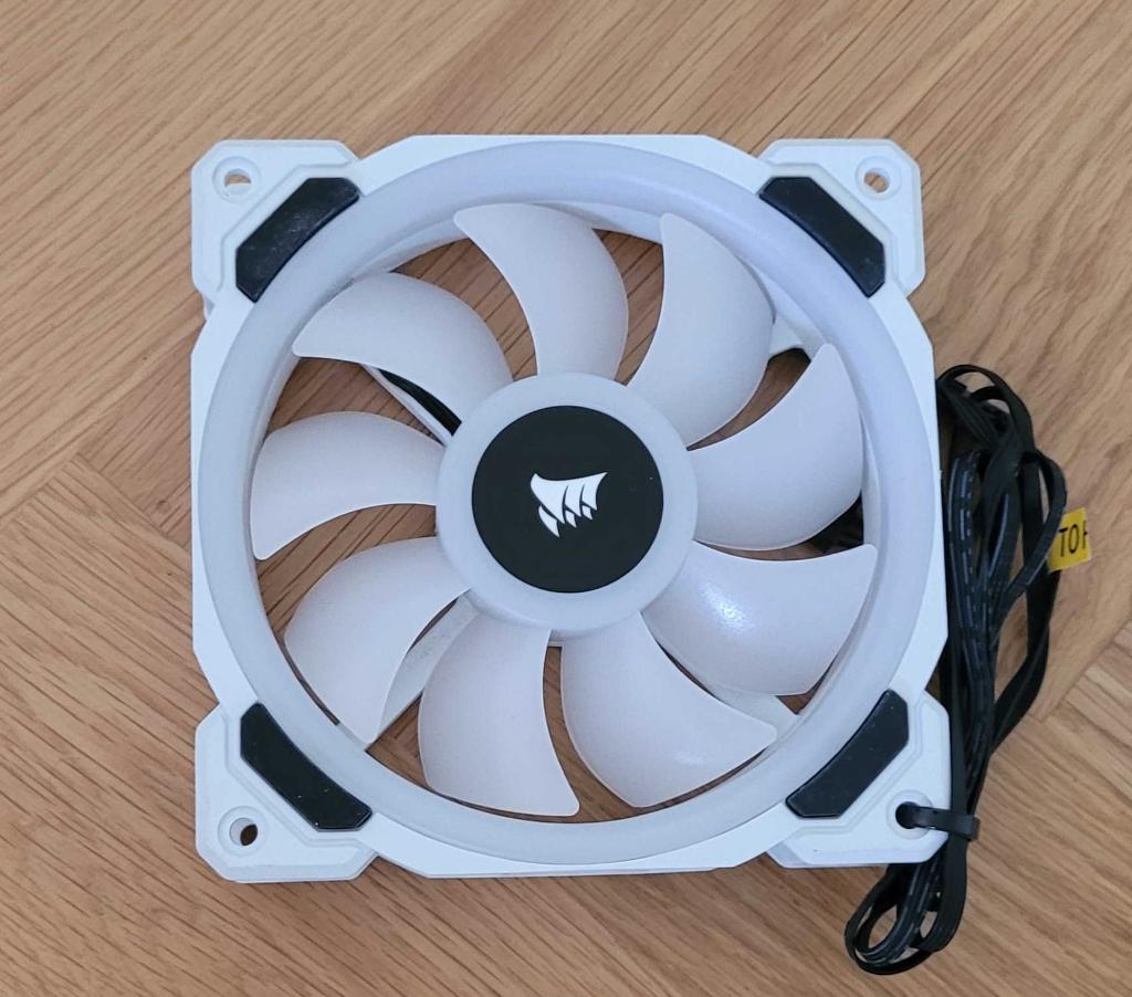 Corsair 120mm RGB ventilator x7, Ophalen of Verzenden, Zo goed als nieuw, Luchtkoeling