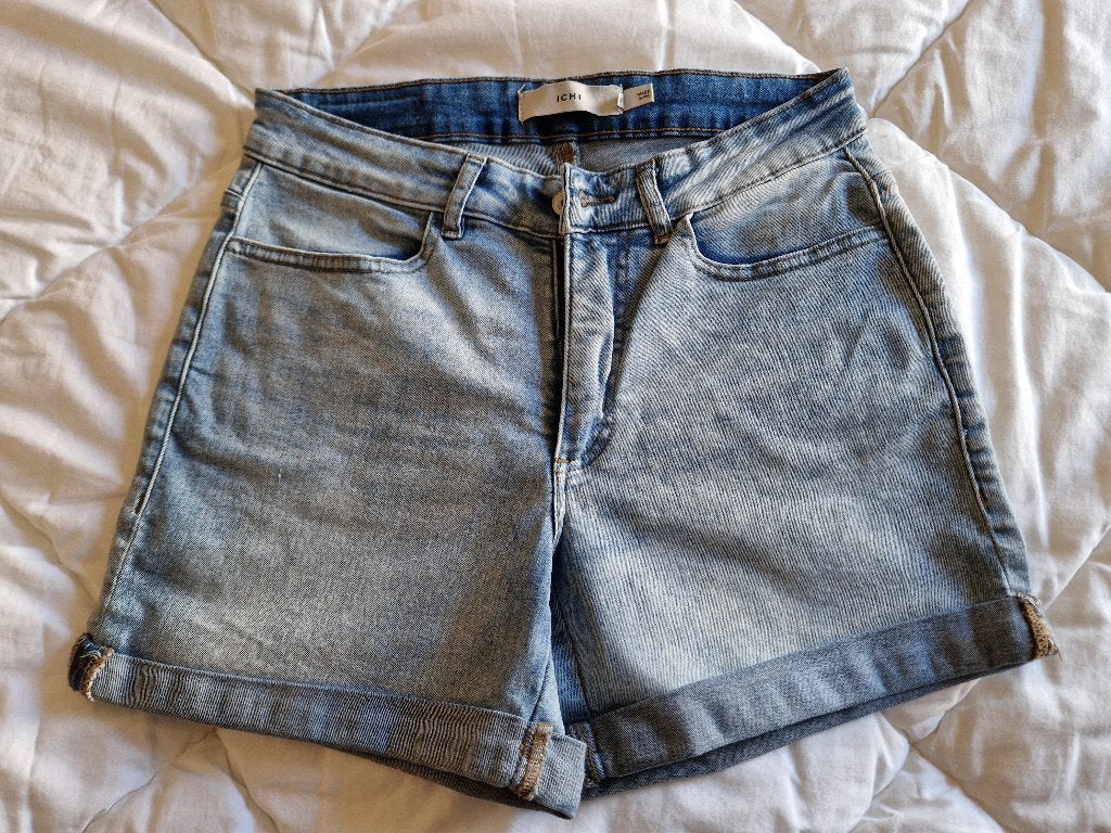 Jeans short Ichi maat 38, Blauw, Ophalen of Verzenden, Zo goed als nieuw, W30 - W32 (confectie 38/40)