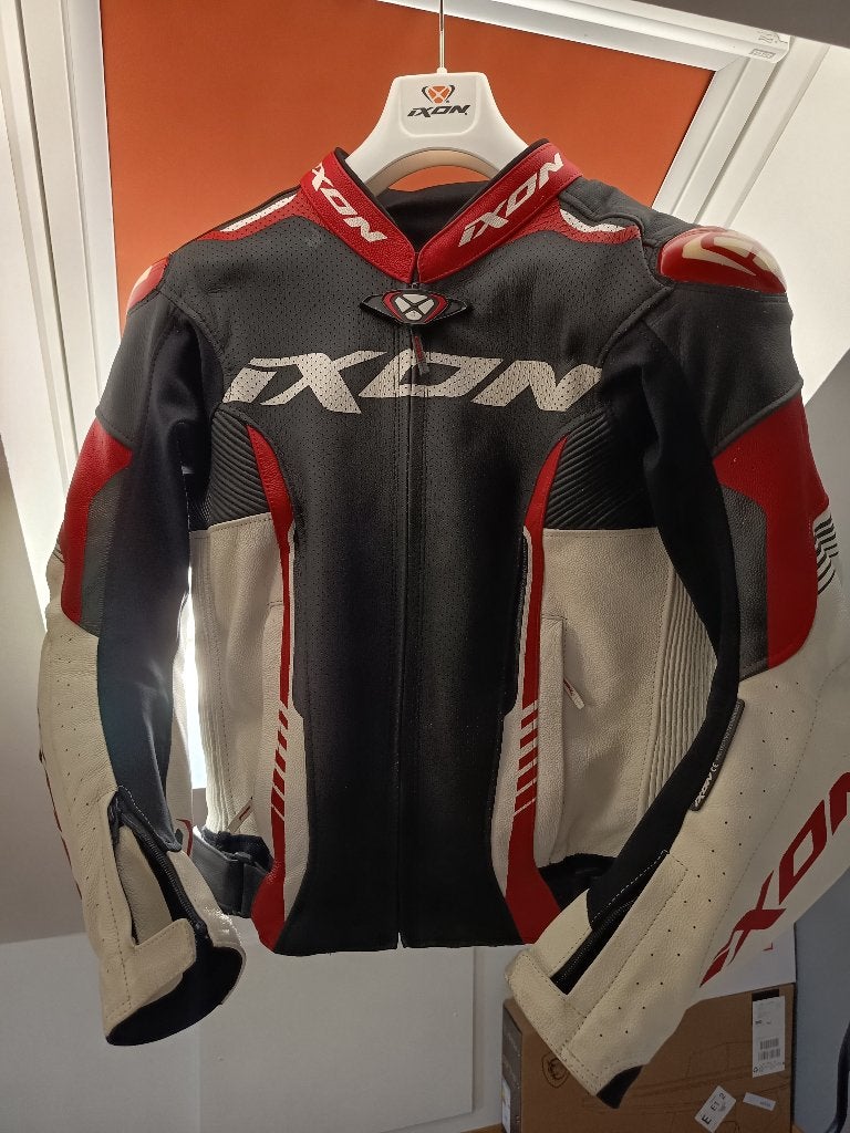 Veste cuir Ixon "M" comme neuve ., Seconde main, Manteau | cuir, Enlèvement, Ixon