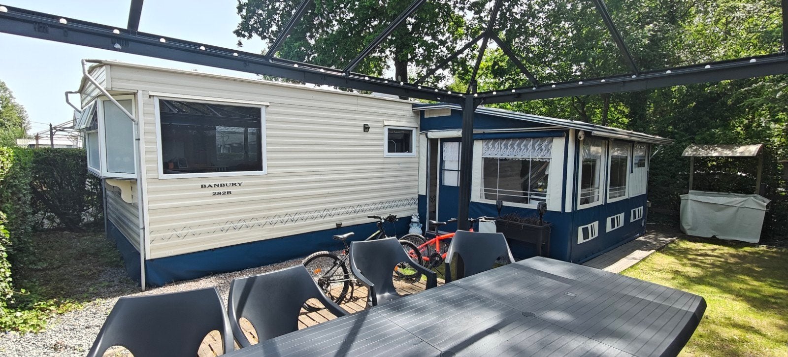 caravane 6 personnes + auvant Levooz, Caravanes & Camping, Jusqu'à 6