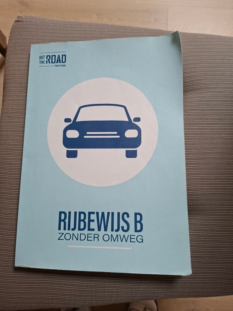 Rijbewijs B zonder omweg, Ophalen of Verzenden, Gelezen, Niet van toepassing, Bram Van den Borre