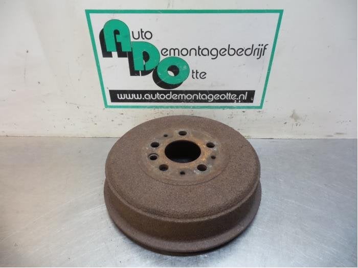 Tambour de frein arrière d'un Volkswagen Transporter (Trans, Volkswagen, -, 3 mois de garantie, Utilisé