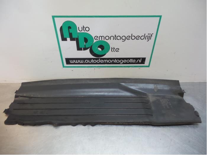 Spoiler pare-choc avant d'un BMW 7-Serie (7-Serie 02-) (482/, -, Utilisé, -, Enlèvement ou Envoi