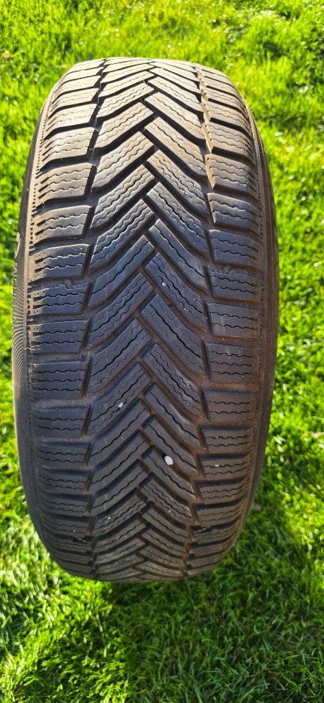 Lot de 4 pneus hiver Michelin - 205/60 R16 96H, Autos : Pièces & Accessoires, Pneus hiver, 16 pouces, Véhicule de tourisme, 205 mm