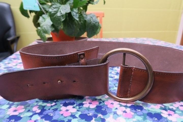 Riem leder bruin Josephine & Co - 92 cm - breedte 7 cm, Vêtements | Femmes, Ceintures, Josephine & Co, Cuir véritable, Enlèvement ou Envoi
