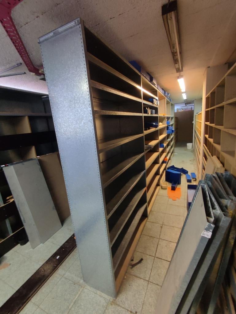 Magazijnrekken dubbelzijdig, Ophalen