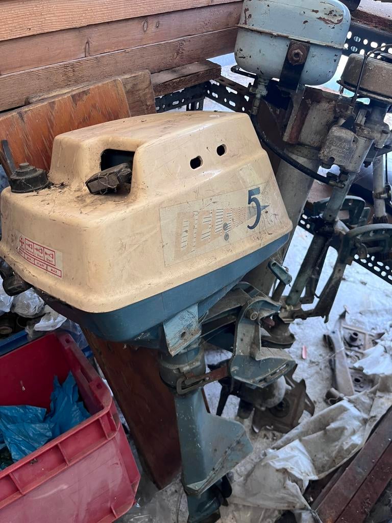 Verkoop buitenboord, Enlèvement, Moteur hors-bord