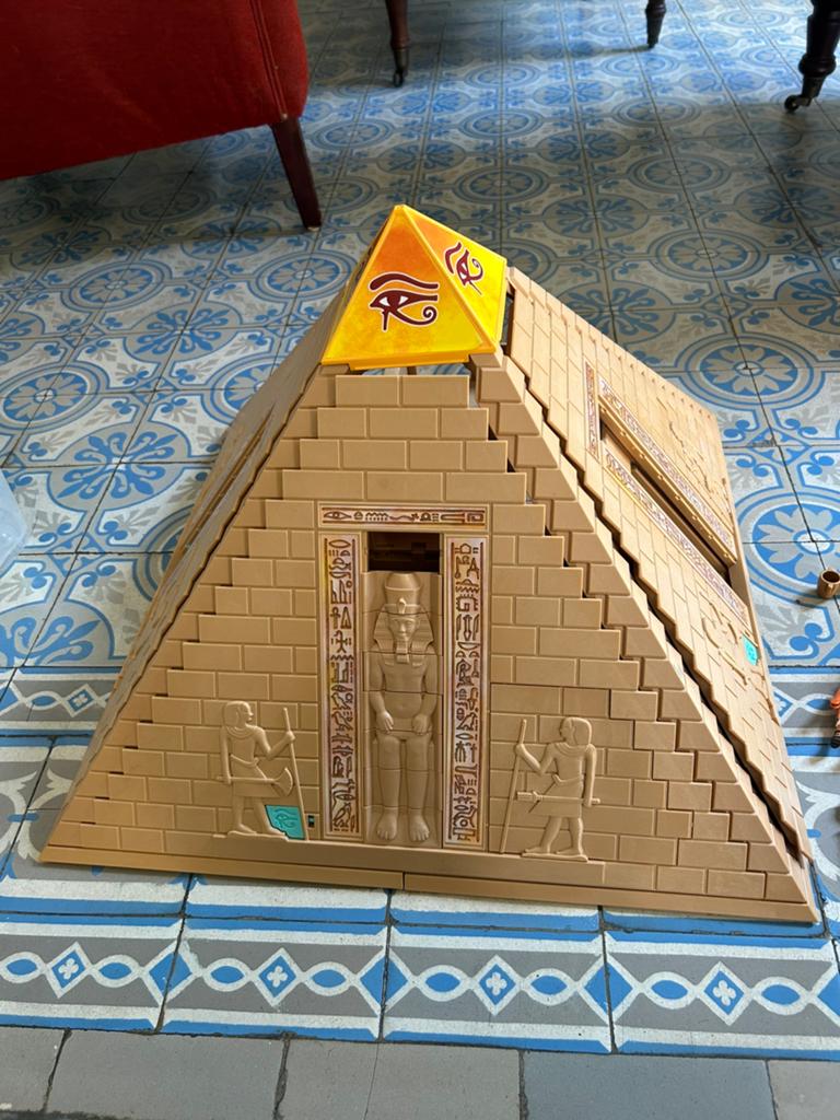 Pyramide Playmobil, Enlèvement, Utilisé