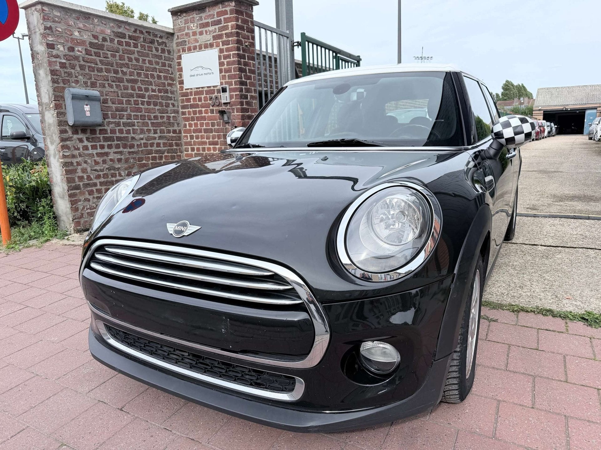 MINI Cooper D 1.5 COOPER D EDITION, Achat, Euro 6, Entreprise, Entretenue par le concessionnaire