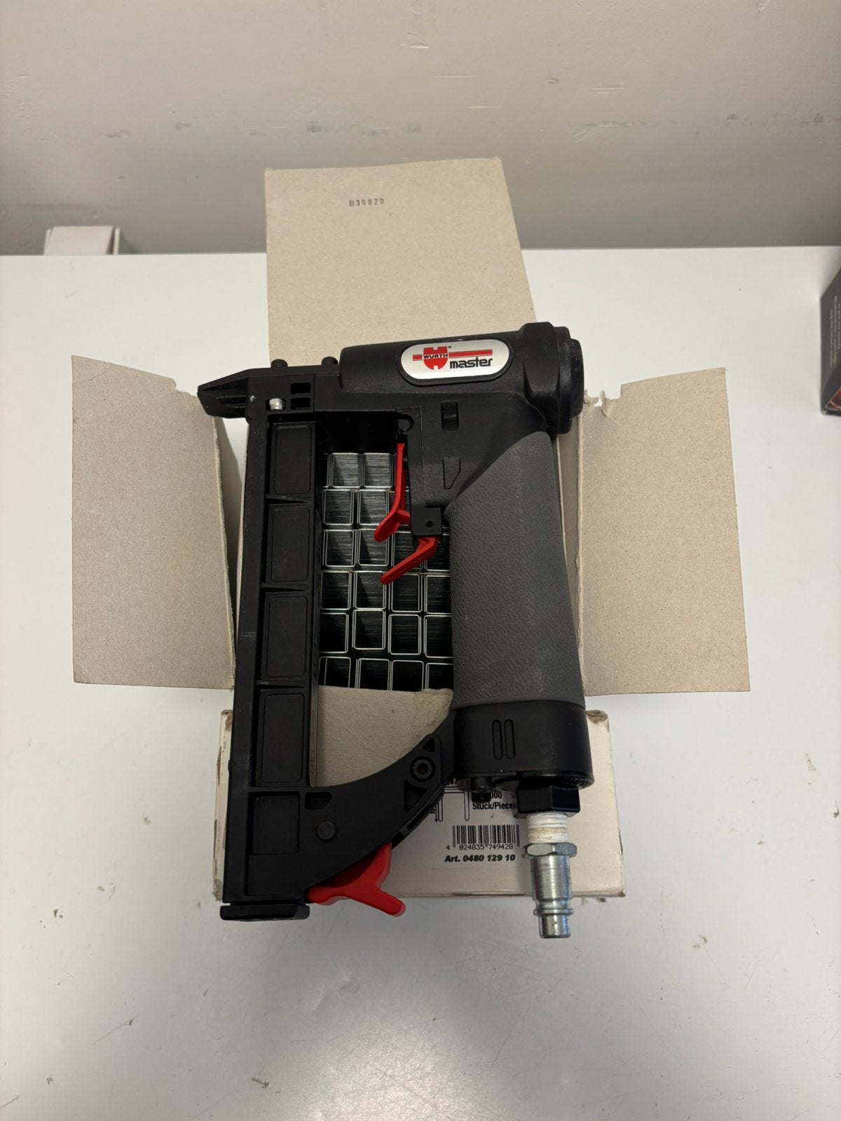 Würth Pneumatisch nietpistool (tacker), model DKG 416., Ophalen, Zo goed als nieuw