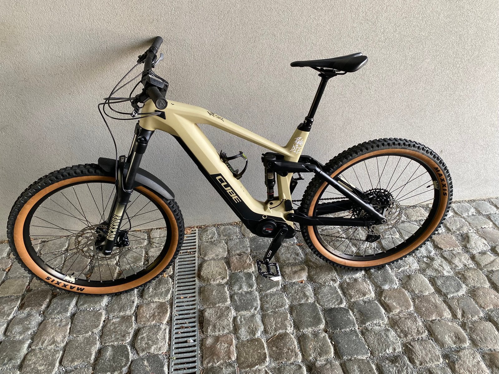 Cube stereo hybrid 160 hpc race 2022, Fietsen en Brommers, Ophalen, Zo goed als nieuw