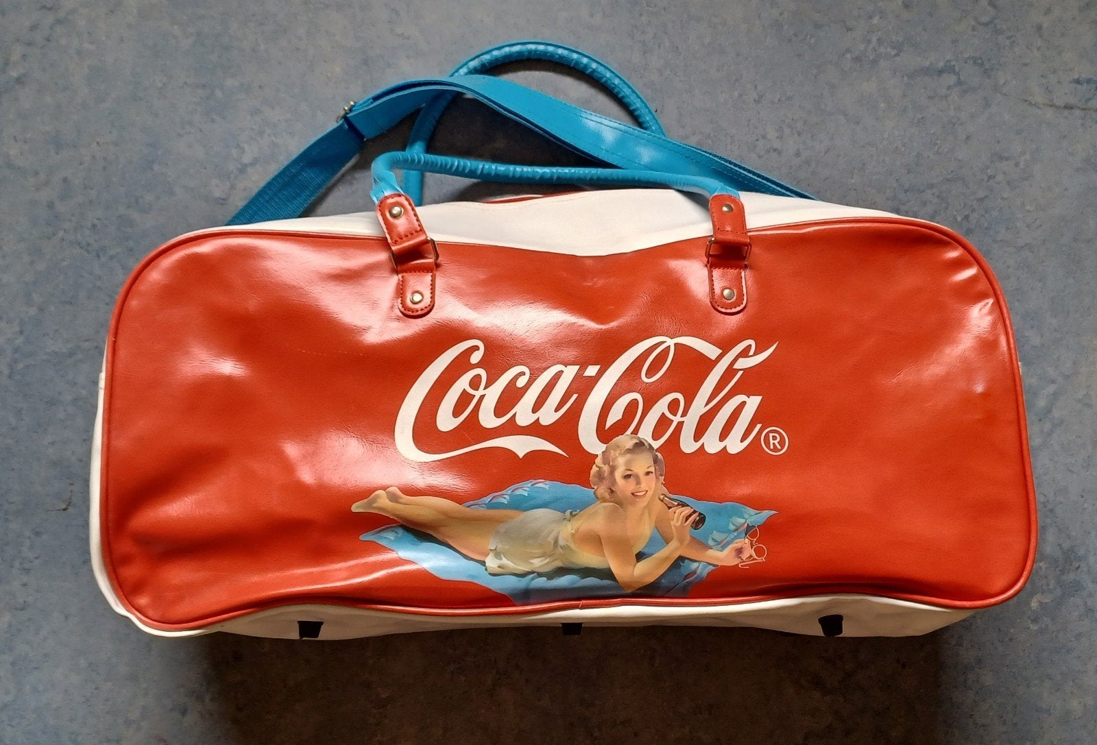 Coca-Cola retroreistas, 60 à 80 cm, Moins de 35 cm, Enlèvement, 20 à 30 cm
