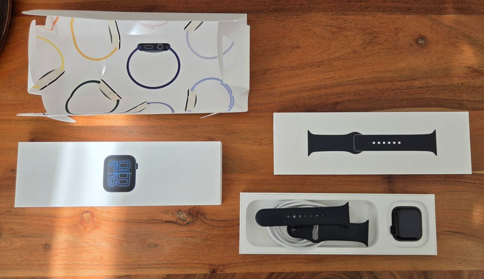 Apple Watch SE 3 40mm Midnight in nieuwstaat, Handtassen en Accessoires, Ophalen, Conditie, Zo goed als nieuw