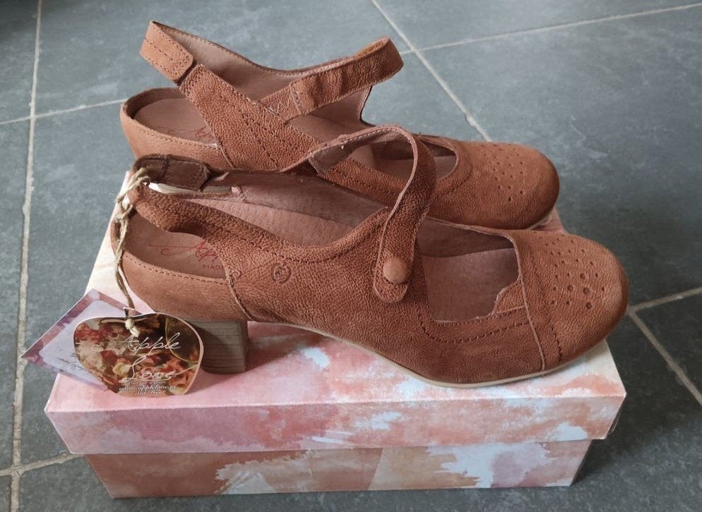 Nieuwe schoenen 40 kwaliteit cognac kleur, Neuf, Autres couleurs, Chaussures de danse, Enlèvement