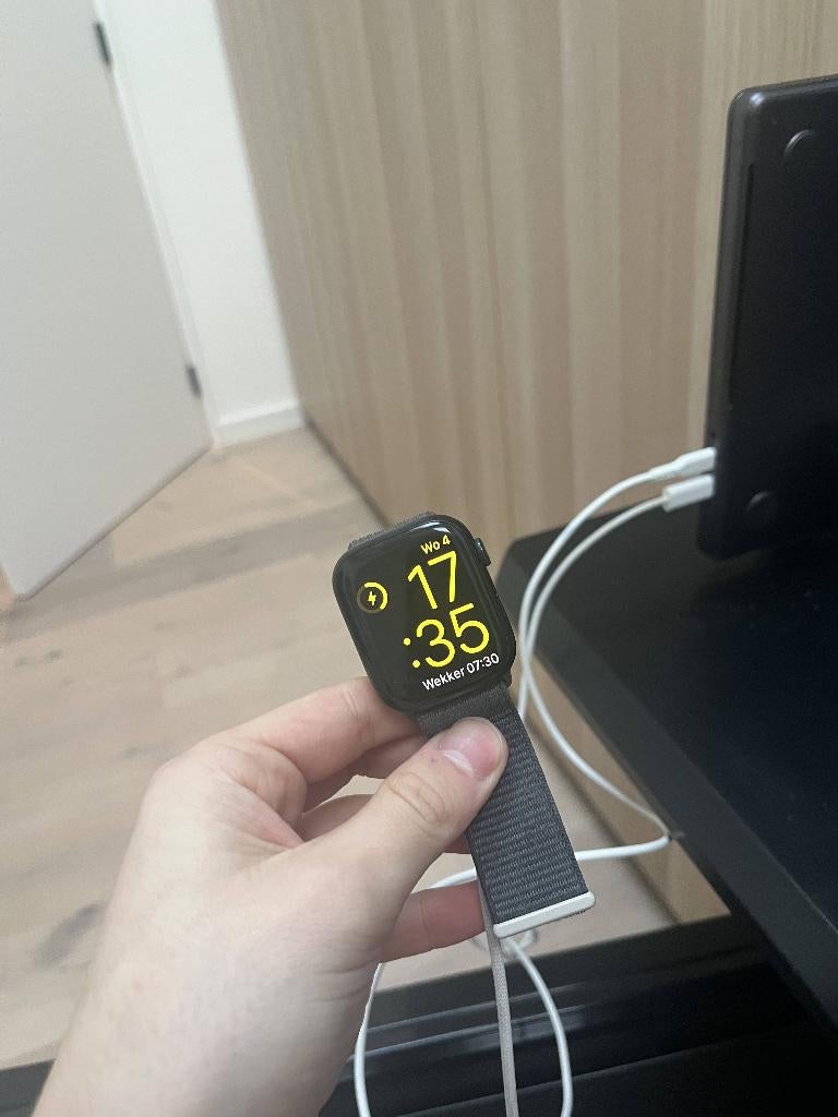 Apple watch - Series 9 - Met doosje, Handtassen en Accessoires, Smartwatches, Ophalen of Verzenden, Gebruikt, IOS