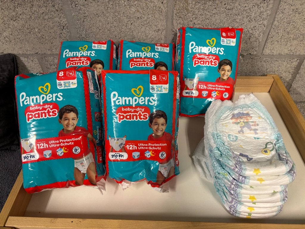 Pampers baby dry pants maat 8, Kinderen en Baby's, Badjes en Verzorging, Ophalen of Verzenden, Nieuw, Overige typen, Overige merken