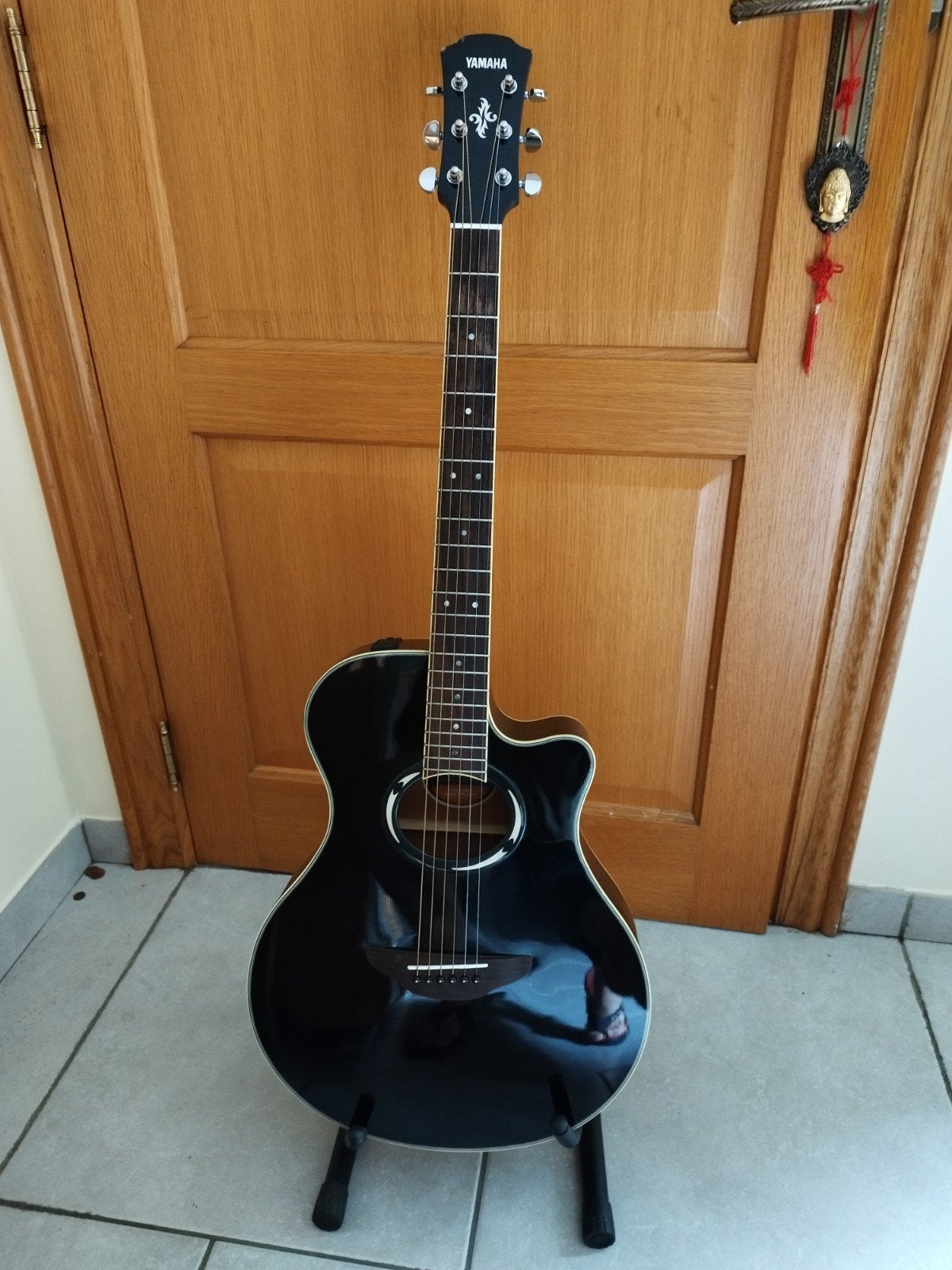Yamaha gitaar, Musique & Instruments, Enlèvement