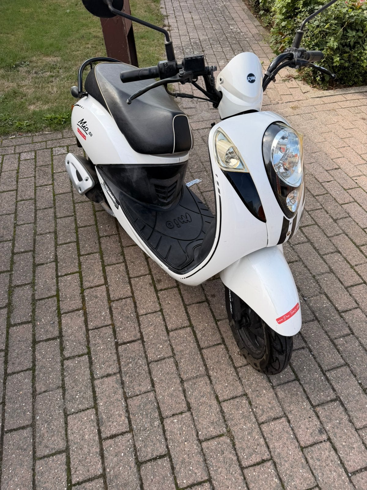 Sym mio, Vélos & Vélomoteurs, Enlèvement, Classe B (45 km/h), Essence, Mio