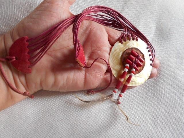 perles et nacre véritable, neuf, 10€, Bijoux, Sacs & Beauté, Enlèvement ou Envoi, Neuf, Autres matériaux, Avec pendentif
