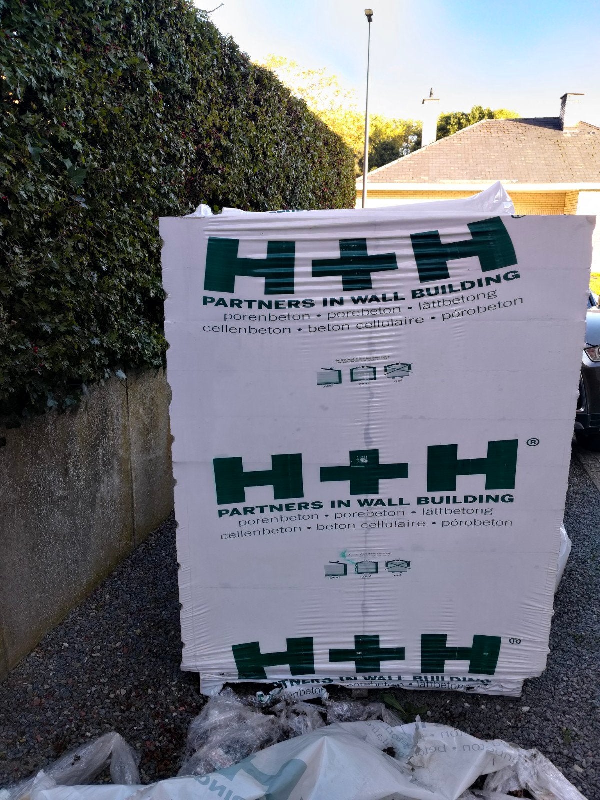 78 H+H cellenbetonblokken - 6 zakken Coeck blokkenlijm 25kg, Ophalen, Nieuw, Kalkzandstenen