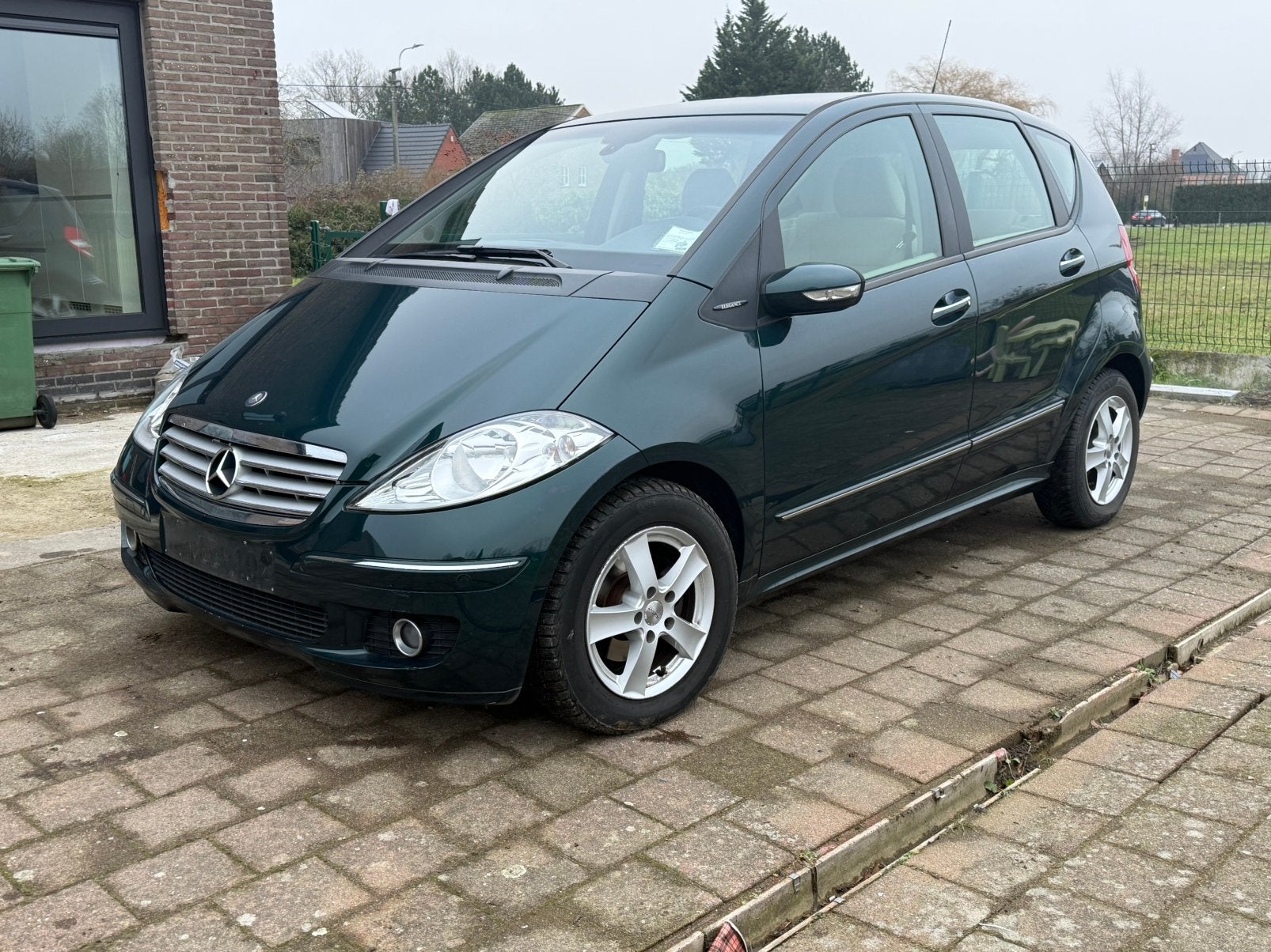 Mercedes 1.5 i Automaat, Auto's, Mercedes-Benz, Automaat, 4 deurs, Stof, Beige