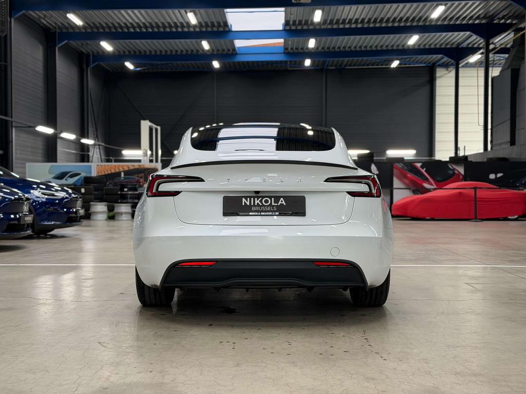 Tesla Model 3 HIGHLAND PREMIUM - RWD - HIGHWAY AUTOPILOT, Auto's, Tesla, Automaat, Achterwielaandrijving, Gebruikt, Zwart