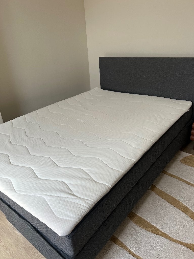 Bed 140x200m boxspring als nieuw, Huis en Inrichting, Ophalen, Tweepersoons, 140 cm, Zo goed als nieuw