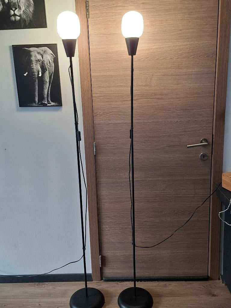 2 staanlampen, Huis en Inrichting, Ophalen, Zo goed als nieuw, Kunststof, 150 tot 200 cm