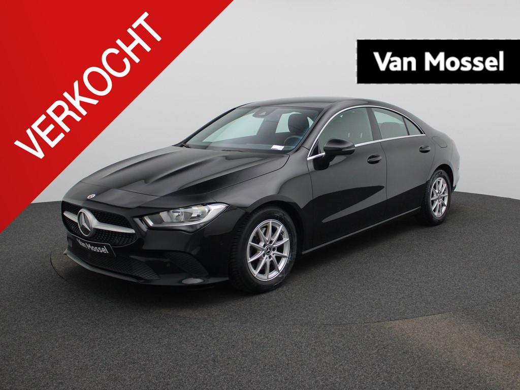 Mercedes-Benz CLA CLA 180 d Essential Line NAVI | CAMERA | Z, Auto's, Mercedes-Benz, Stof, Gebruikt, Zwart, 4 cilinders