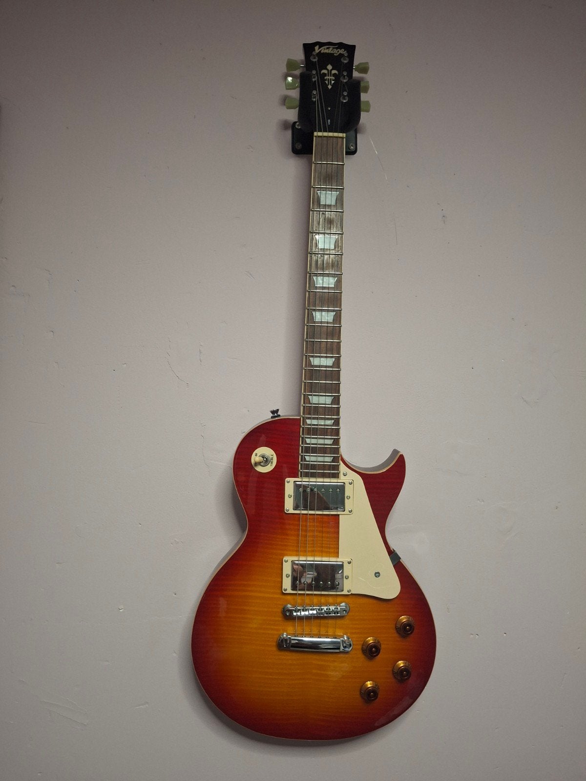 vintage gitaar, Muziek en Instrumenten, Snaarinstrumenten | Gitaren | Elektrisch, Ophalen, Zo goed als nieuw