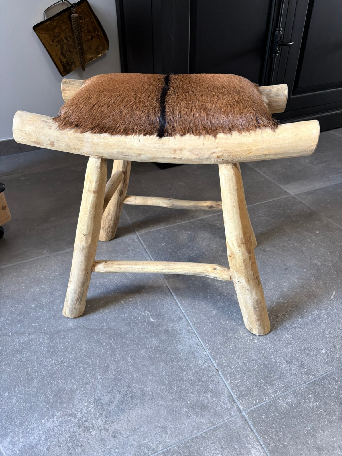 Heel mooi teak houten krukje, Ophalen, Zo goed als nieuw