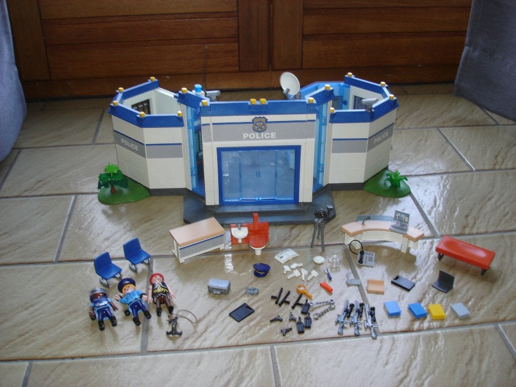 Poste de police Playmobil, Enlèvement ou Envoi, Comme neuf, Kit complet, Bâtiment