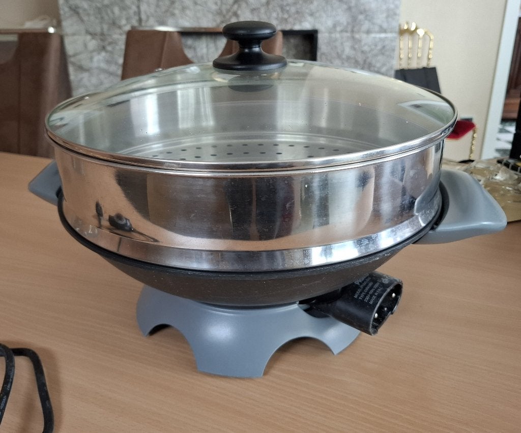 Elektrische wokpan met stoomschaal, Huis en Inrichting, Ophalen, Gietijzer, Antiaanbaklaag, Nieuw
