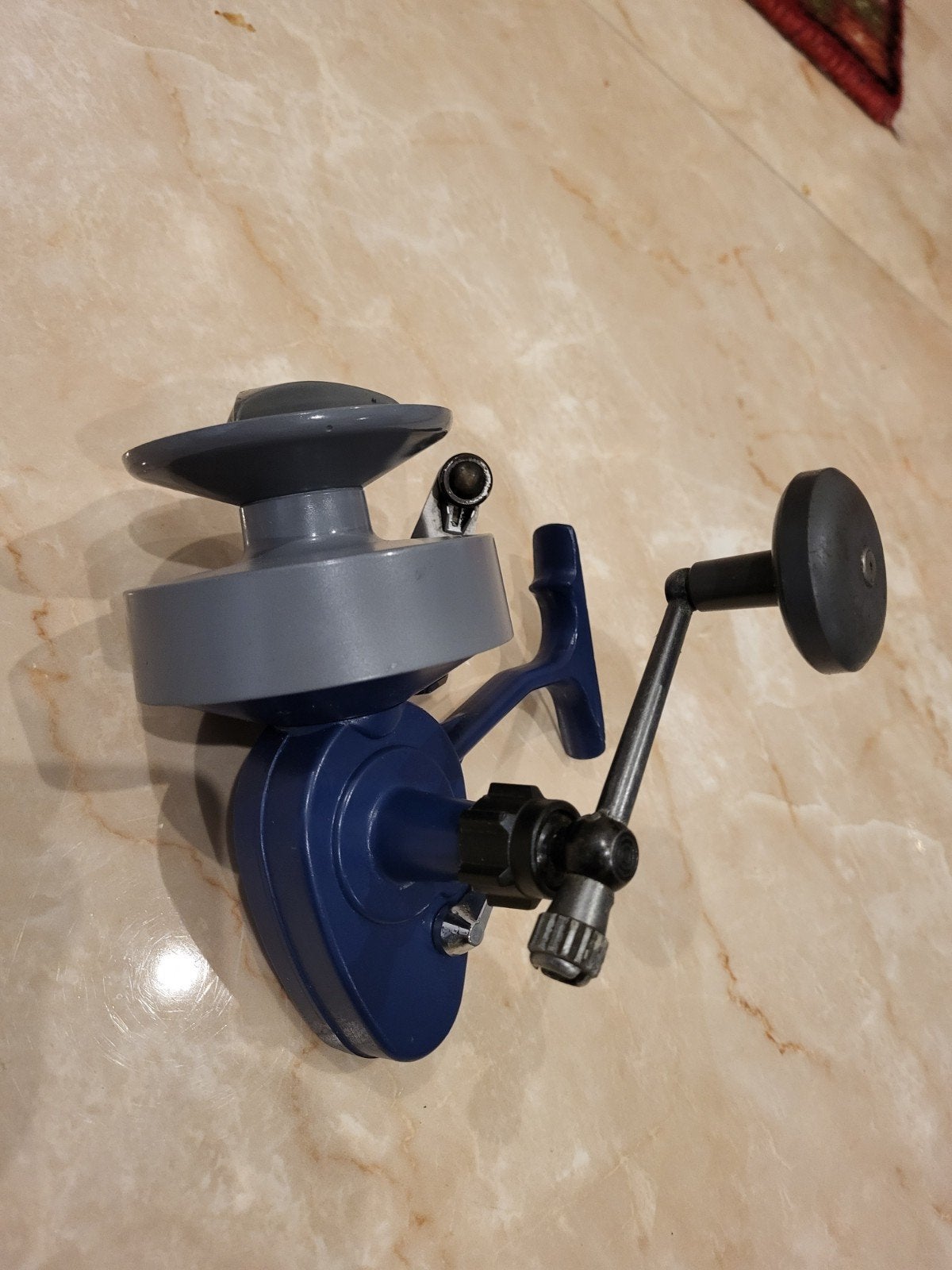 Moulinet mitchel 498