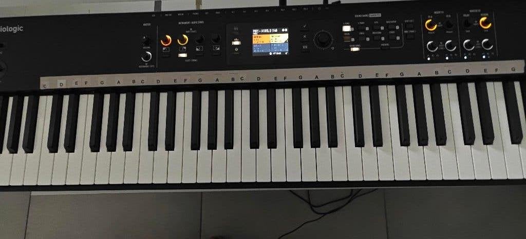 Studiologic Numa X Piano 73 stage piano, Muziek en Instrumenten, Piano's, Ophalen, Zwart, Piano