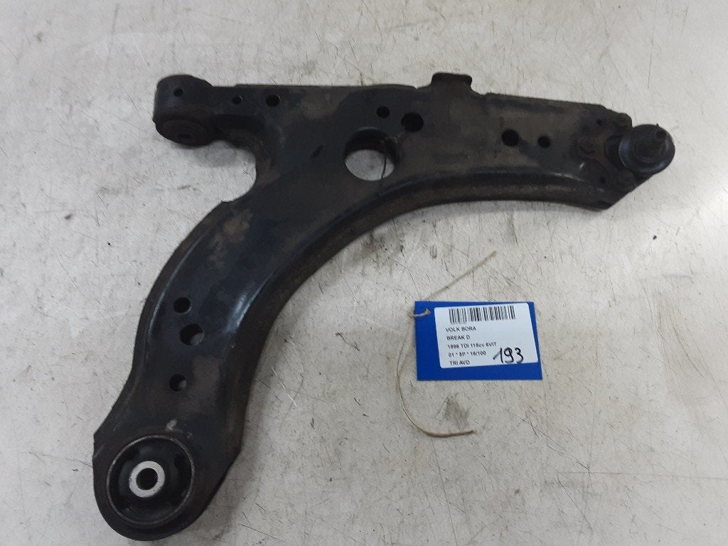 BRAS DE SUSPENSION AVANT DROIT (TRIANGLE) Golf IV (1J1), Utilisé, Volkswagen