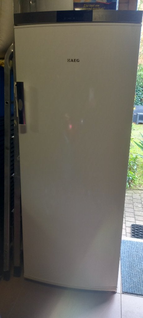 Koelkast vrijstaand AEG Santo Oko 155cm, Classe énergétique A ou plus économe, Sans bac à congélation, Utilisé, 200 litres ou plus