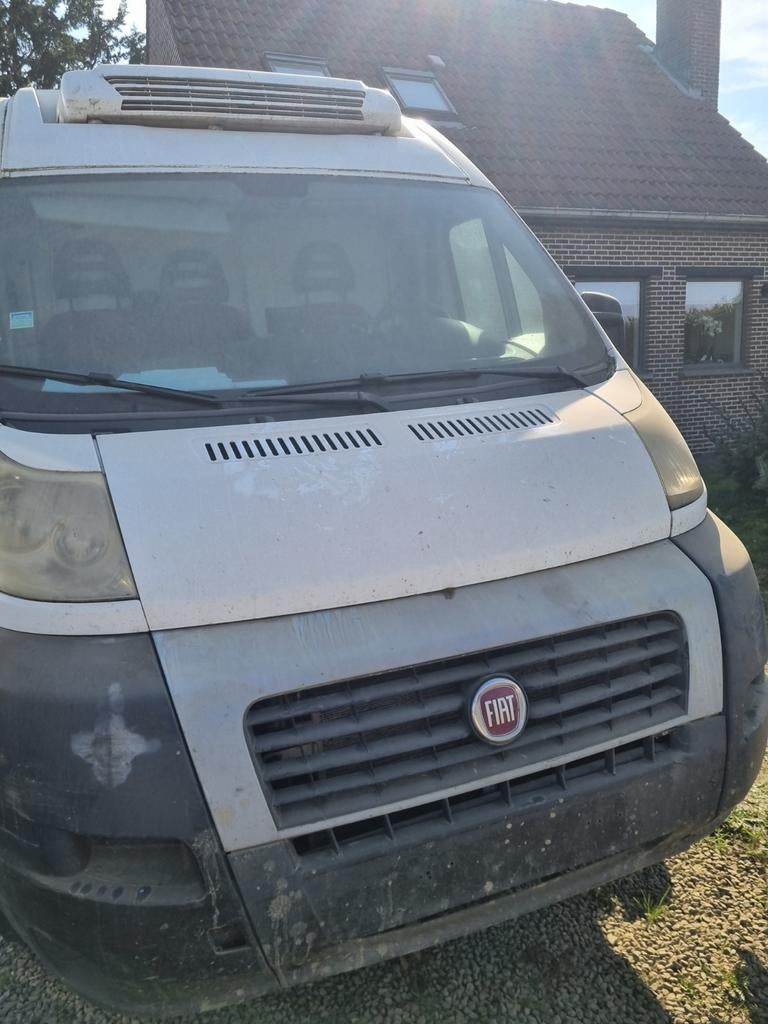 Camionnette endommagé, Particulier, Te koop