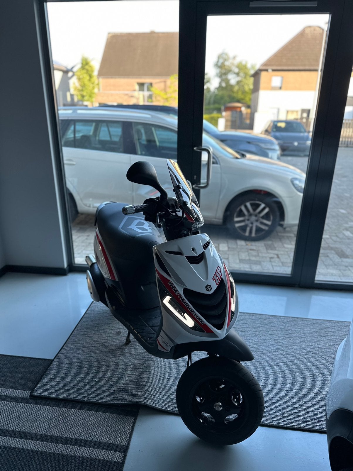 Piaggio zip h2o, Fietsen en Brommers, Scooters | Vespa, Zo goed als nieuw, Overige modellen, Klasse B (45 km/u), Tweetakt, Ophalen
