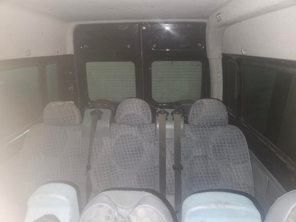Ford transit 9 place 2011 euro 4 ,2.2 dti, Auto's, Diesel, Particulier, Airconditioning, Te koop
