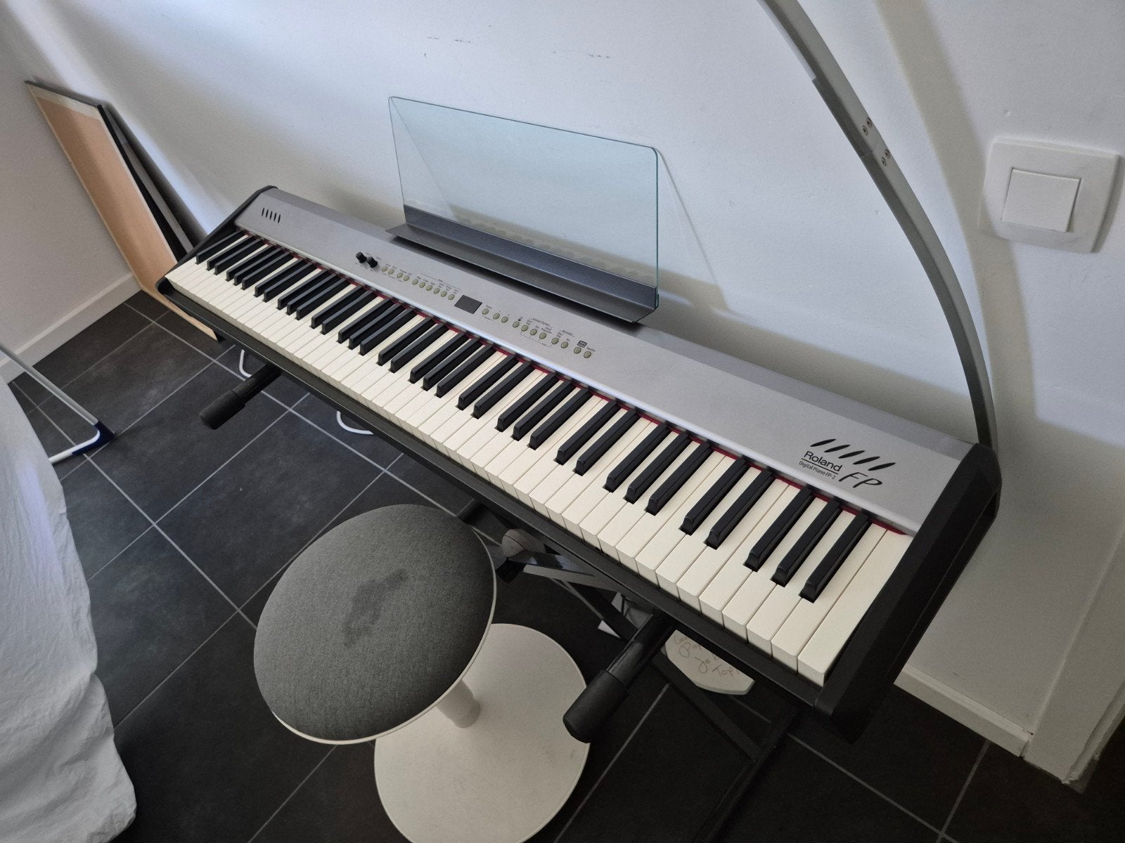 Piano de scène digitale Roland FP-2, Musique & Instruments, Claviers, Roland, Enlèvement