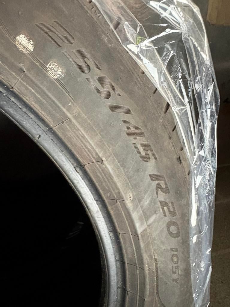 Pirelli P Zero 4 zomerbanden (2 maten zie beschrijving), Ophalen, Zo goed als nieuw