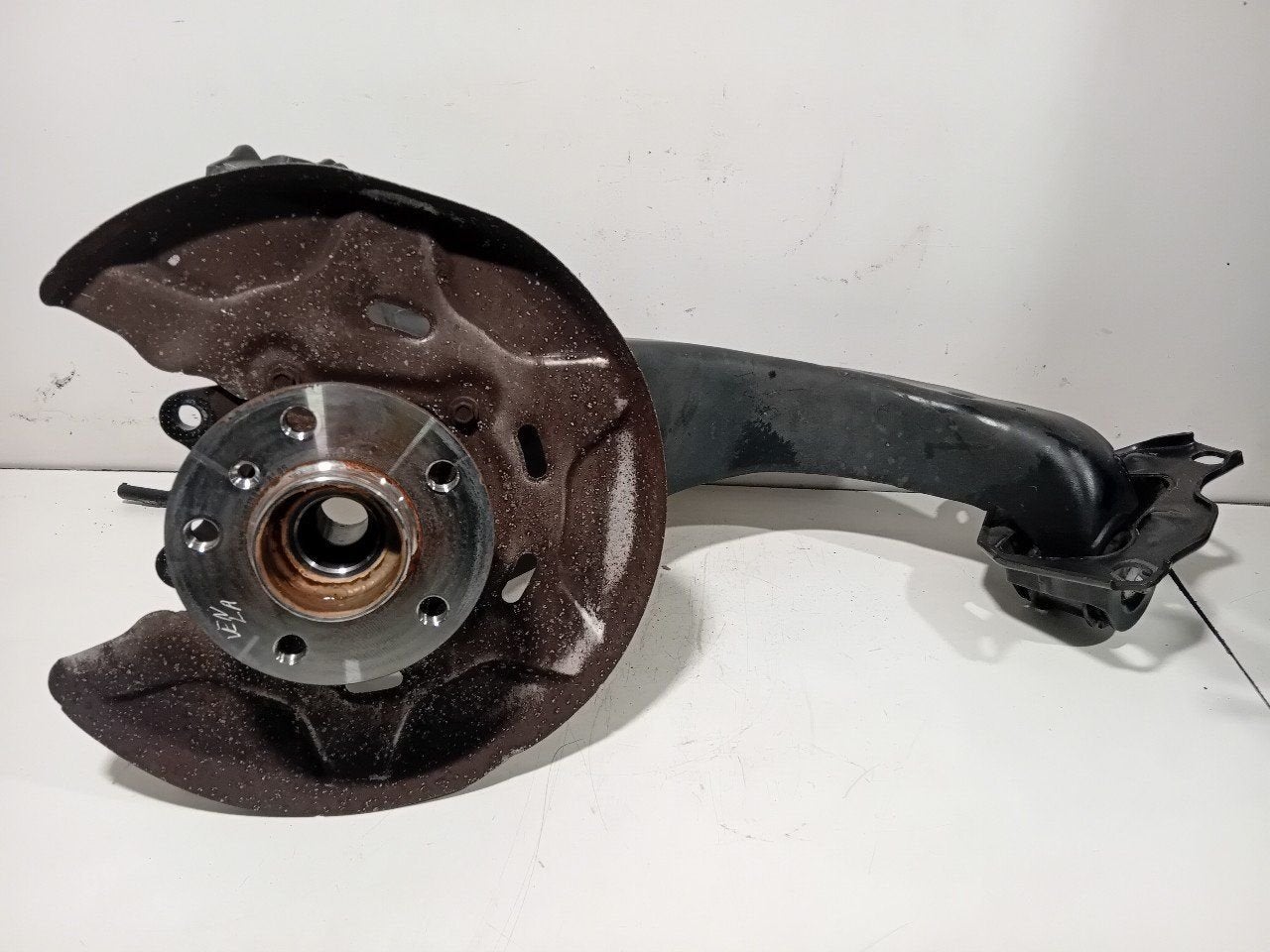 Wielnaaf links achter Mini Countryman, Auto-onderdelen, Onderdelen@venauto.nl, Van der Ven Autorecycling B.V., Gebruikt, Ettenseweg 76, 4706 PB Roosendaal, The Netherlands
