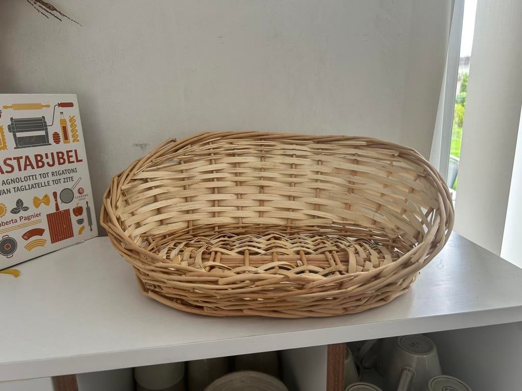 Rieten mand, Ophalen, Zo goed als nieuw, Mand