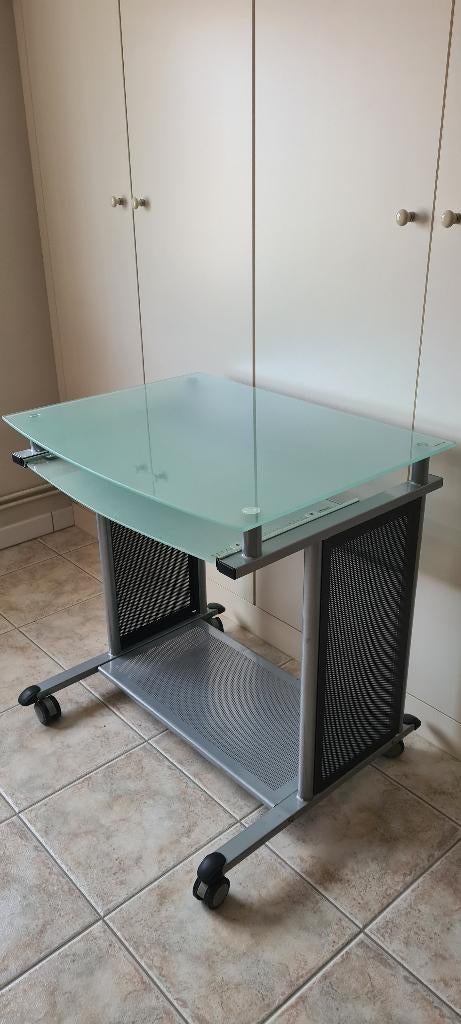 Computer tafel, Ophalen, Met wielen, Gebruikt