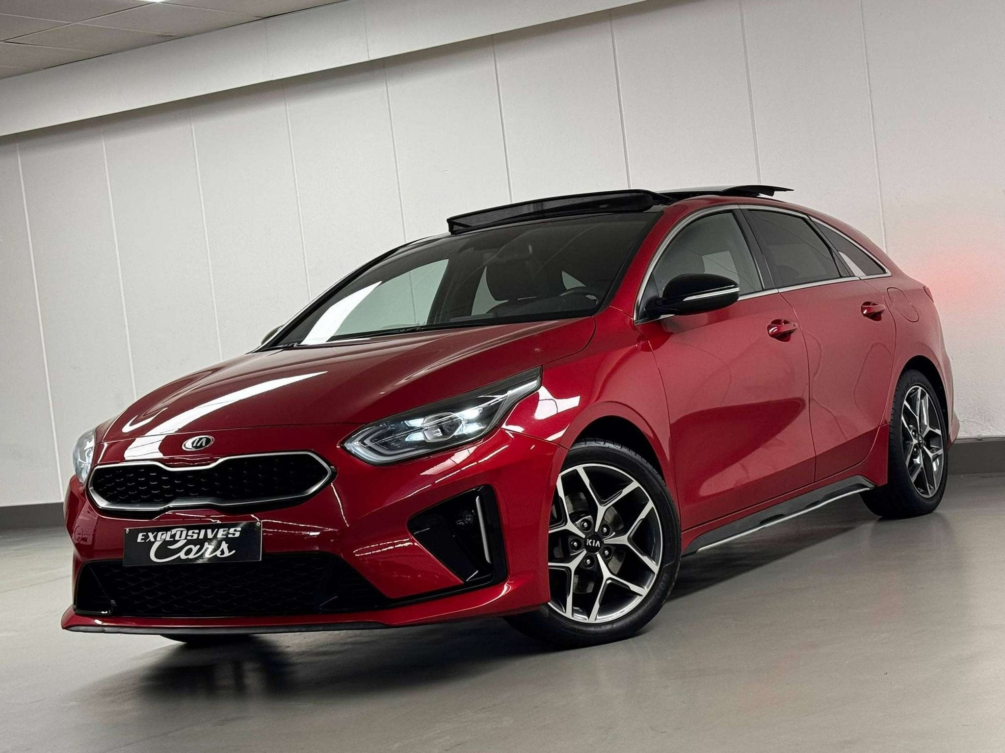 Kia ProCeed / pro_cee'd 1.4 T-GDi GT-LINE DCT ISG TO PANO GP, Autos, Achat, Euro 6, Entreprise, Noir