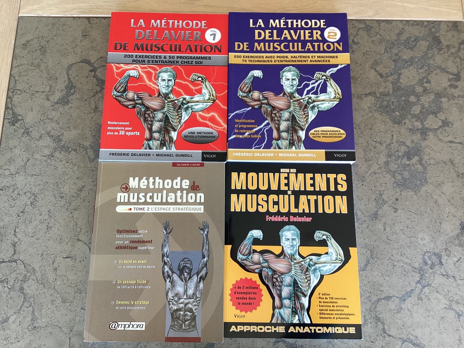 Lot de 4 livres sur la musculation, Ophalen, Nieuw, Overige sporten