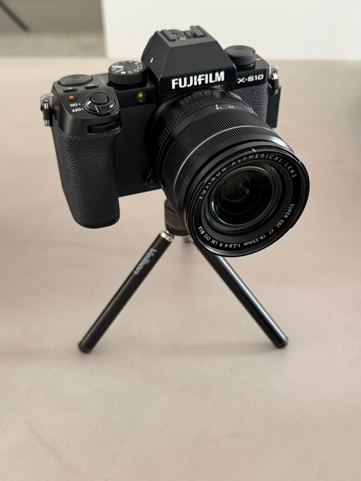 Fujifilm X-S10 + XF 18-55mm| Zo goed als nieuw| Complete set, Audio, Tv en Foto, Beeldstabilisatie, Ophalen of Verzenden, Zo goed als nieuw