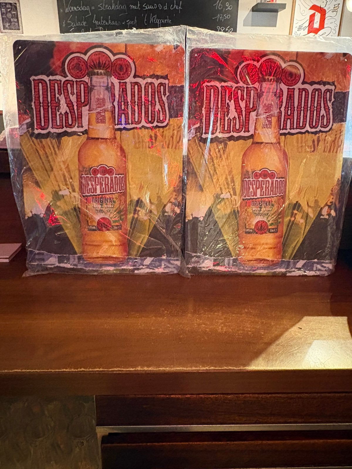 2 Ophangborden Desperados ( nog in de verpakking), Collections, Enlèvement, Neuf
